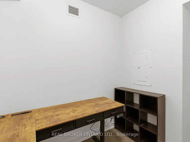 2 Manderley Dr #912 — Photo 7