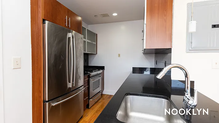 Rented by Nooklyn NYC LLC | media 12