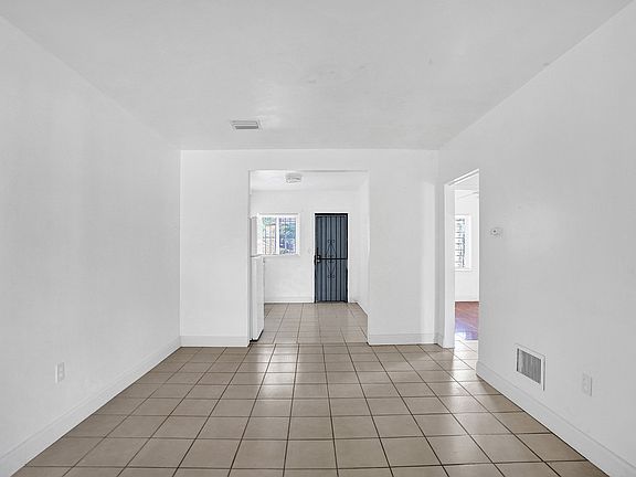 5th image of 10430 NW 5th Ave #10430
