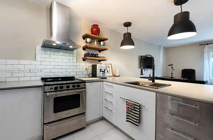 252 Jefferson Ave #5 — Photo 8