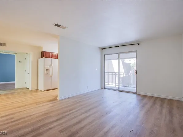 4310 Sandy River Dr Unit 70, Las Vegas, NV 89103