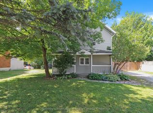 58 Cedar St #A, Collingwood, ON L9Y 3A5