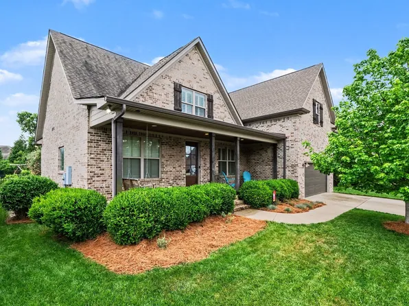 1030 Alpaca Dr, Spring Hill, TN 37174