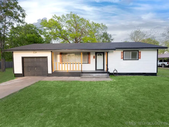 260 SE 2nd St, Krebs, OK 74554