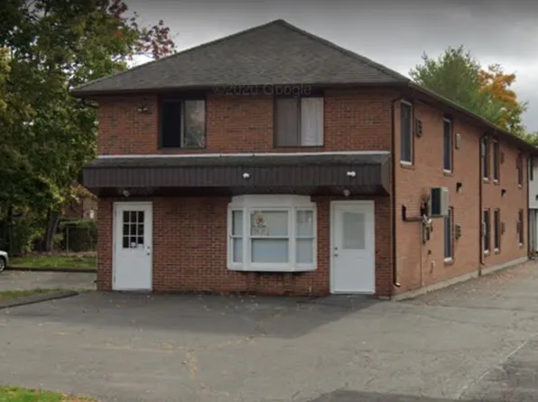 12 Maple St APT 3, Plainville, CT 06062