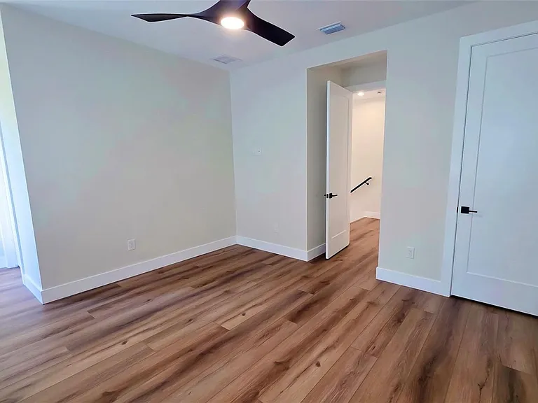 1156 Cocoanut Ave — Photo 52