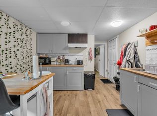 (Undisclosed Address), Calgary, AB T2K 2H2