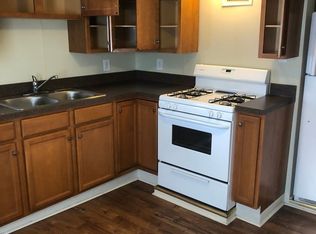 2 S Main St UNIT E, Stewartstown, PA 17363