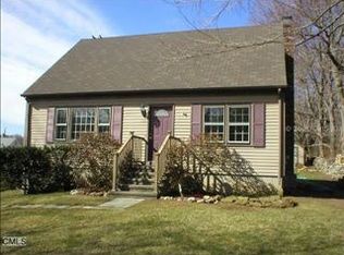 105 Daniels Farm Rd, Trumbull, CT 06611