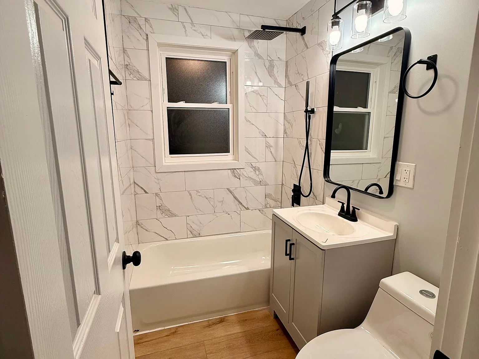 2 bed, 750 sqft, $2,000 — Photo 4