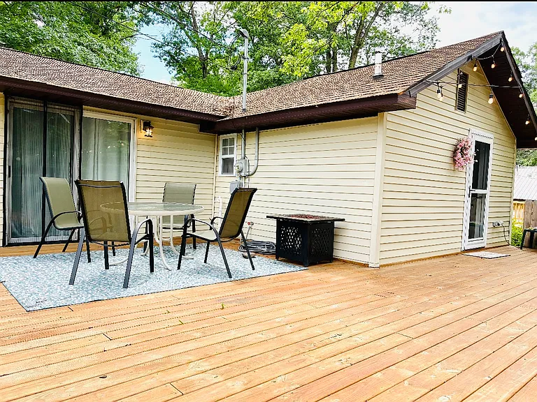 12779 Elton St NE — Photo 3
