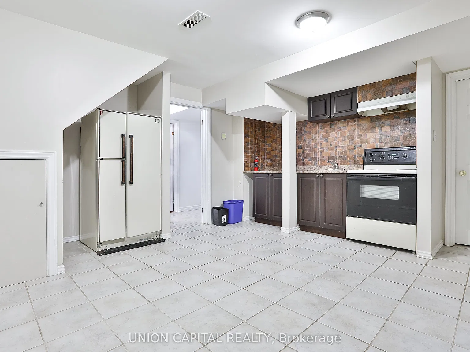 3 bed, $1,900 — Photo 3