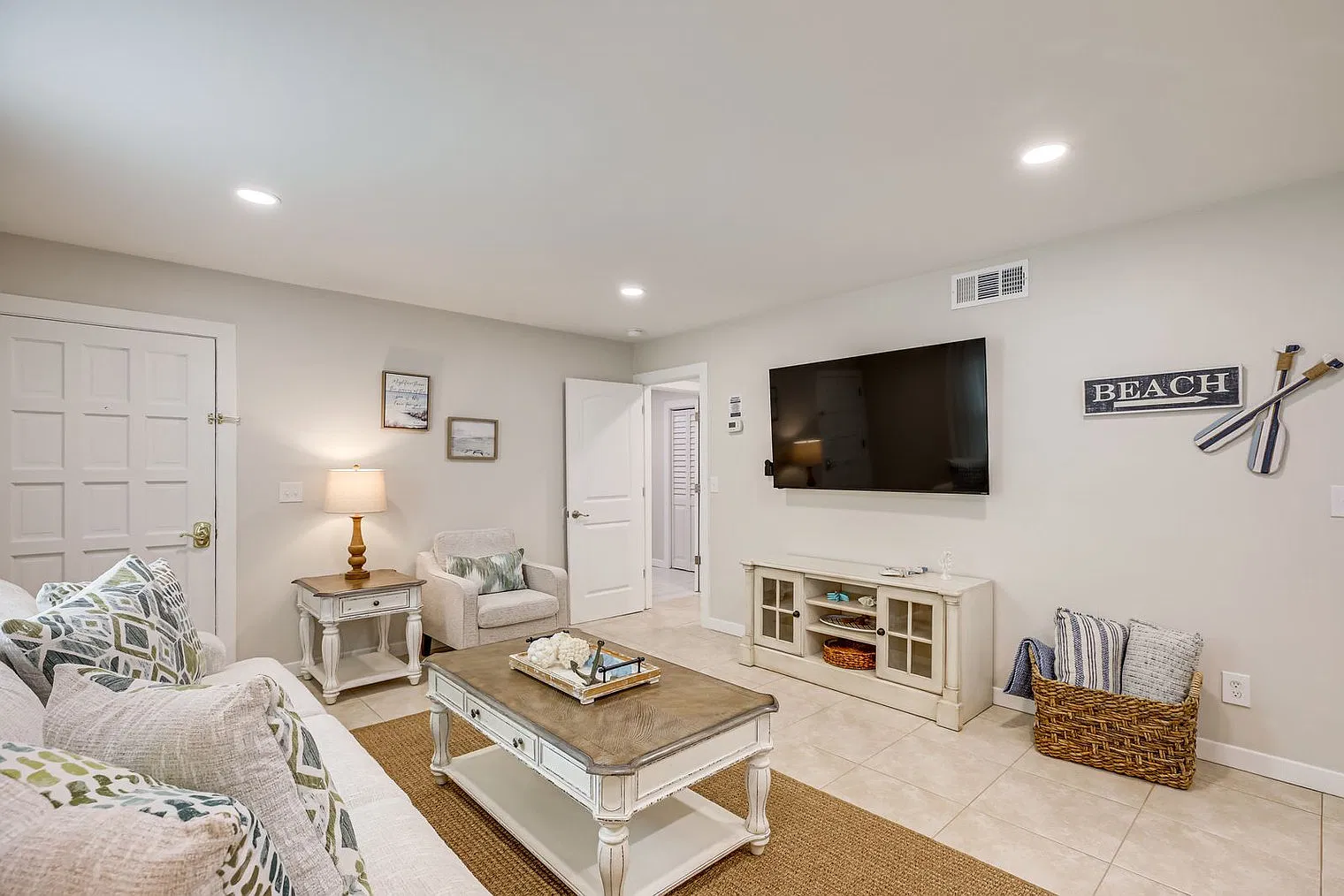 1 bed, 1.0 bath, 645 sqft, $2,894 — Photo 3