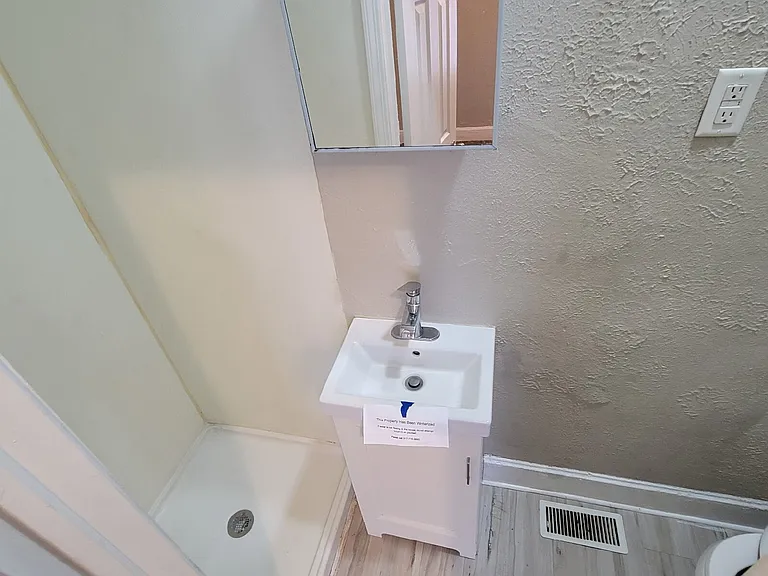 2209 N Arsenal Ave — Photo 5