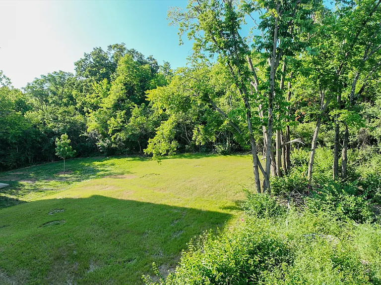 5915 Maxon Ave #B — Photo 11