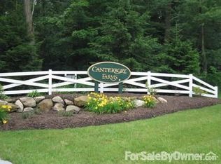 2231 Canterbury Farm Dr, Hinckley, OH 44233