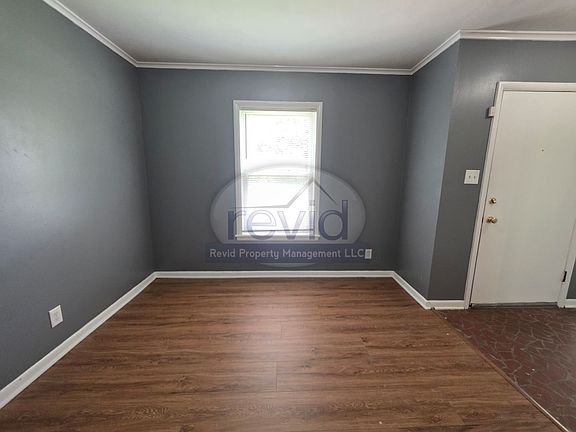 5th image of 1872 Cornelia Ln
