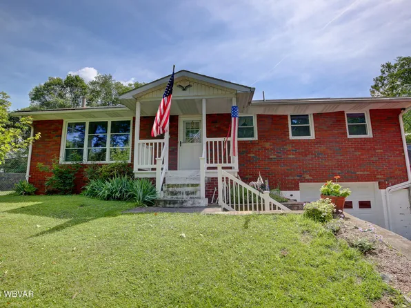 12 Valley View Rd, Lock Haven, PA 17745