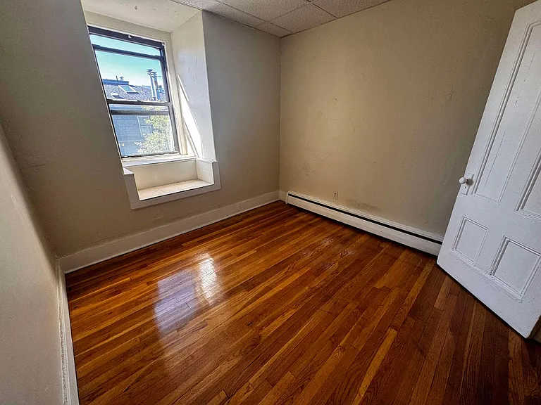 179.5 Harvard St #3-5 — Photo 19