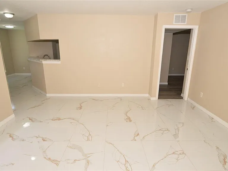 8764 Mallard Reserve Dr #101 — Photo 15