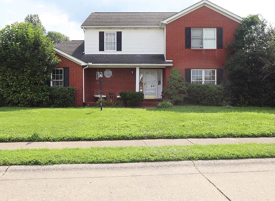 1st image of 4566 Ivy Glenn Dr