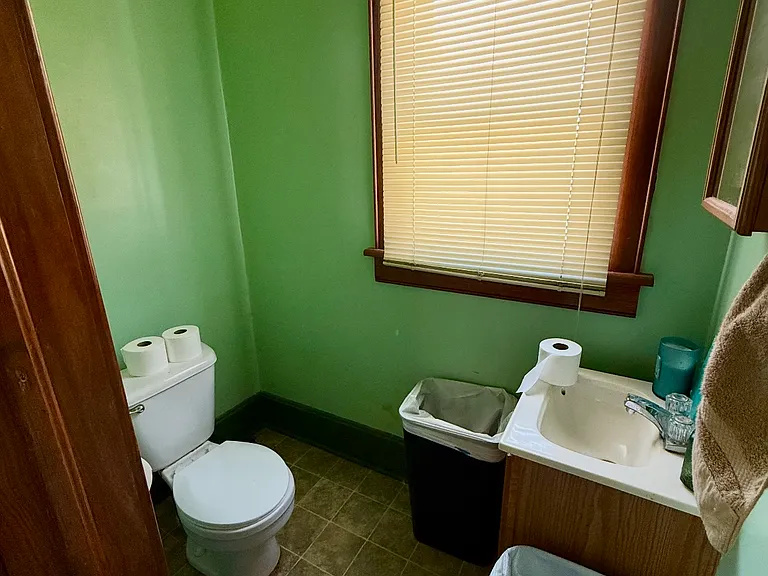 805 N Catalpa St — Photo 7
