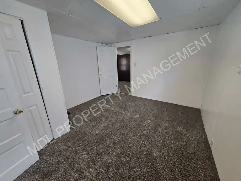 316 N Jackson — Photo 4