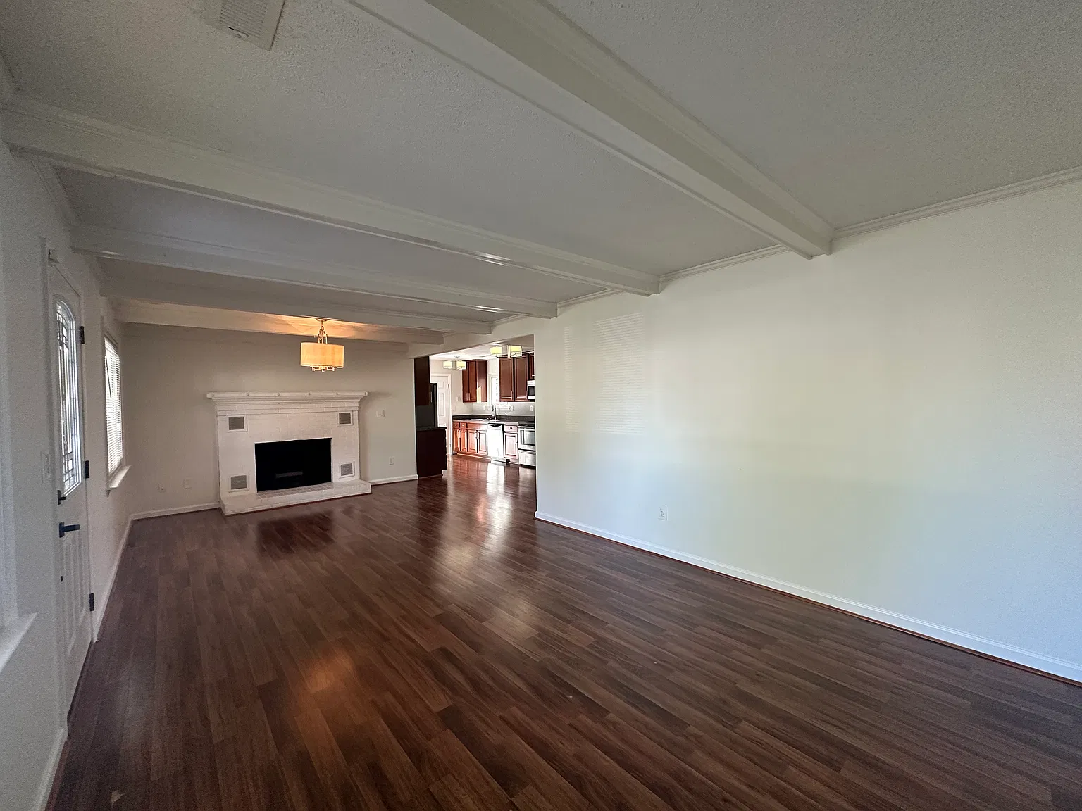 3 bed, 1188 sqft, $2,450 — Photo 3