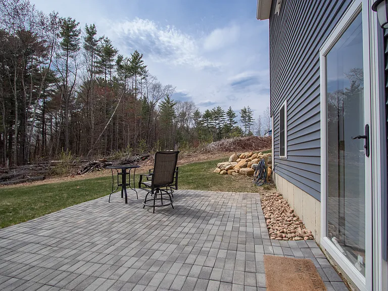 177 Thompson St — Photo 38