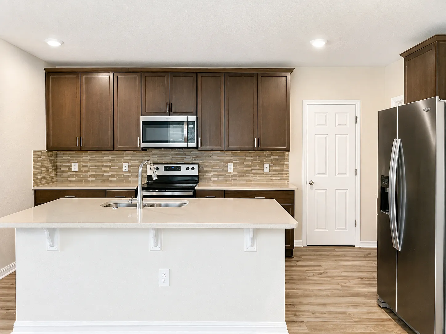 4 bed, 2.5 bath, 2168 sqft, $2,600 — Photo 4