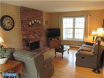 2nd image of 2203 Cranberry Ln