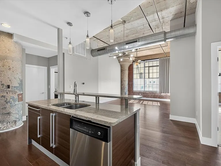 4100 Forest Park Ave #213 — Photo 21