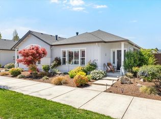 453 S Haskell St, Central Point, OR 97502