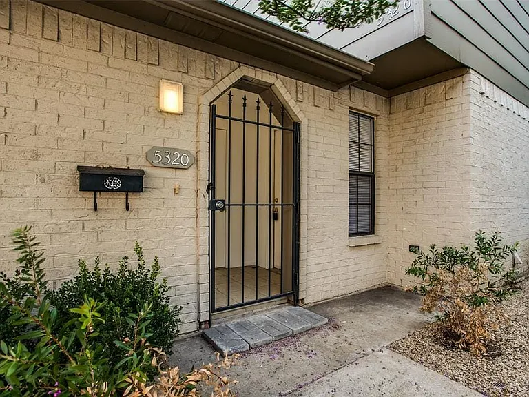 5322 Columbia Ave — Photo 7