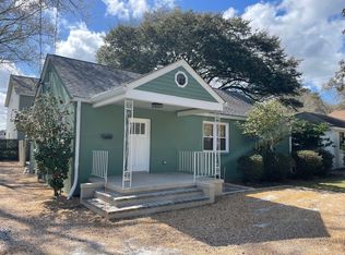 200 Magnolia Rd, Charleston, SC 29407