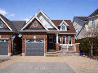 1128 Kell St, Innisfil, ON L9S 4W4