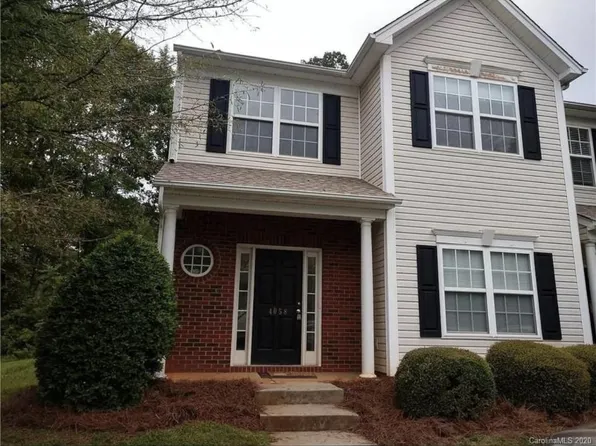 4058 Glenlea Commons Dr, Charlotte, NC 28216
