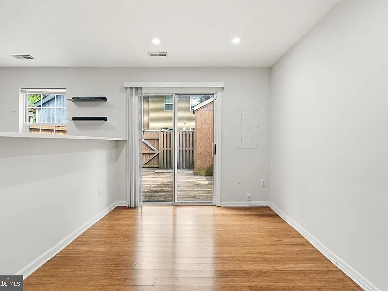 15711 Ambiance Dr — Photo 11