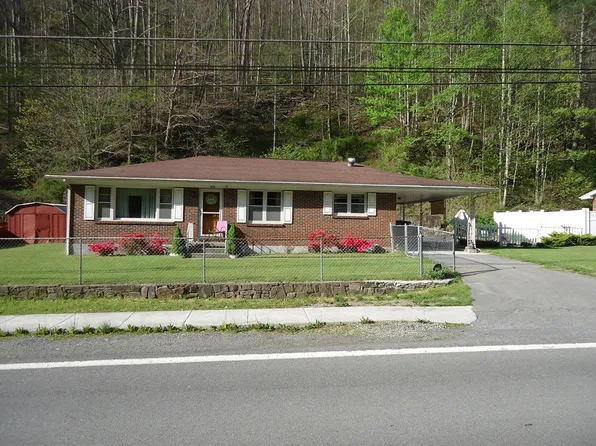 1575 Stewart St, Welch, WV 24801