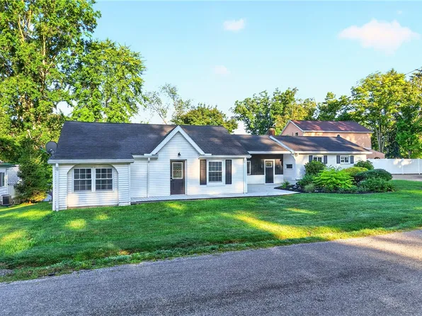 11753 Oakwood Rd, Conneaut Lake, PA 16316