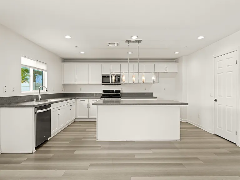 26575 Stix Dr — Photo 11