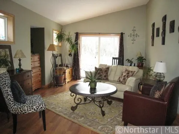 25556 Forest Boulevard Ln, Wyoming, MN 55092