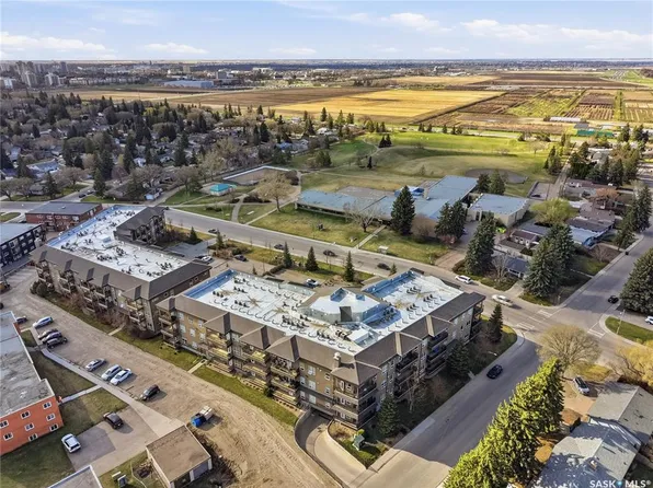UNIT 209-2730 Main STREET, Saskatoon, SK S7H 0M2