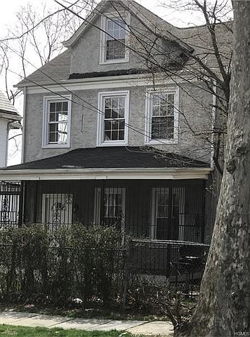 1st image of 142 S 10th Ave