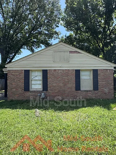 1604 Echles St Photo 1
