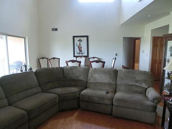5th image of 7050 183rd St Unit 409