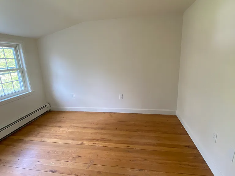 491 Prospect St — Photo 14