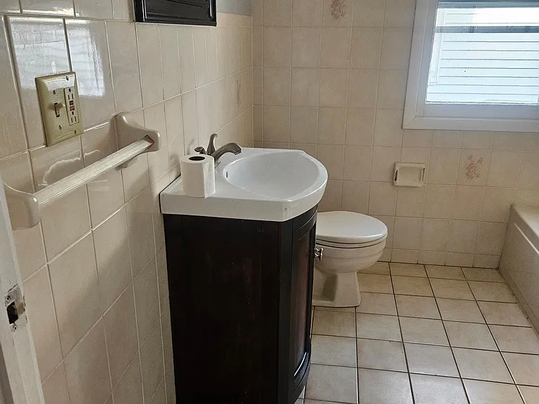 34 Steko Ave — Photo 4