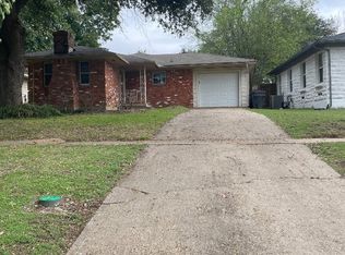 2106 Elmwood Blvd, Dallas, TX 75224