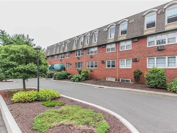 34A Padanaram Rd #222, Danbury, CT 06811